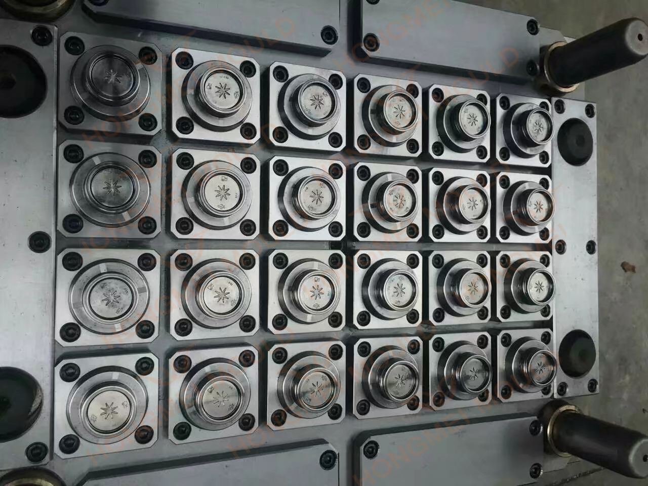 Ano ang mga kahihinatnan ng mahinang tambutso ng mga Plastic Injection Molds?